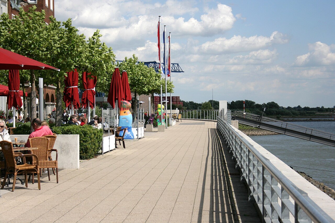 The Rhine promenade in Emmerich.