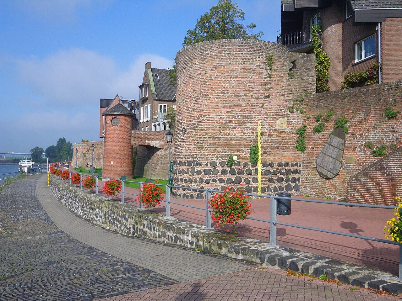 The old customs tower beside the Rhine in Rees.