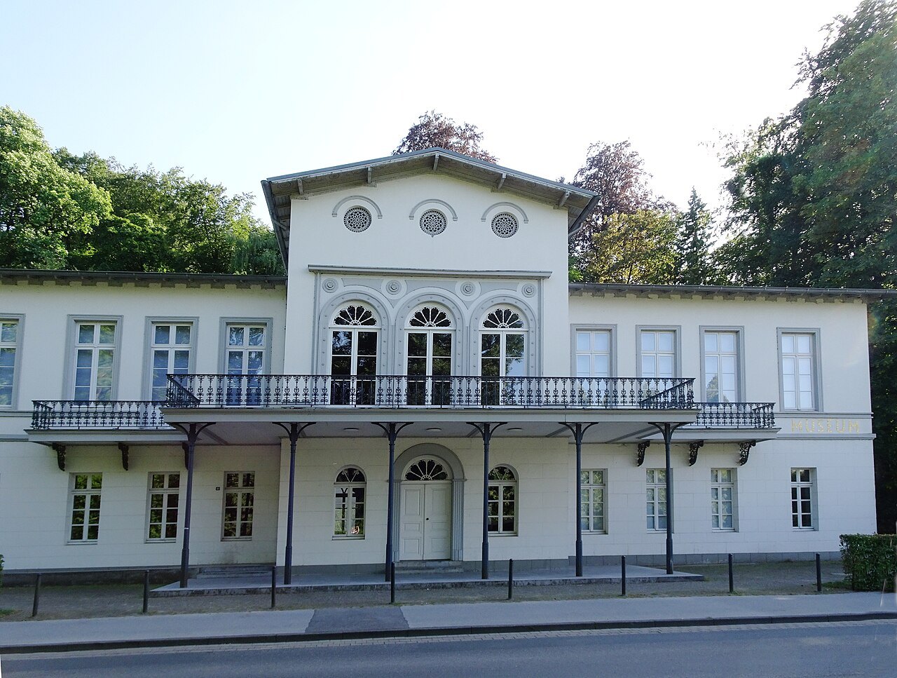 A wing of Museum Kurhaus Kleve.