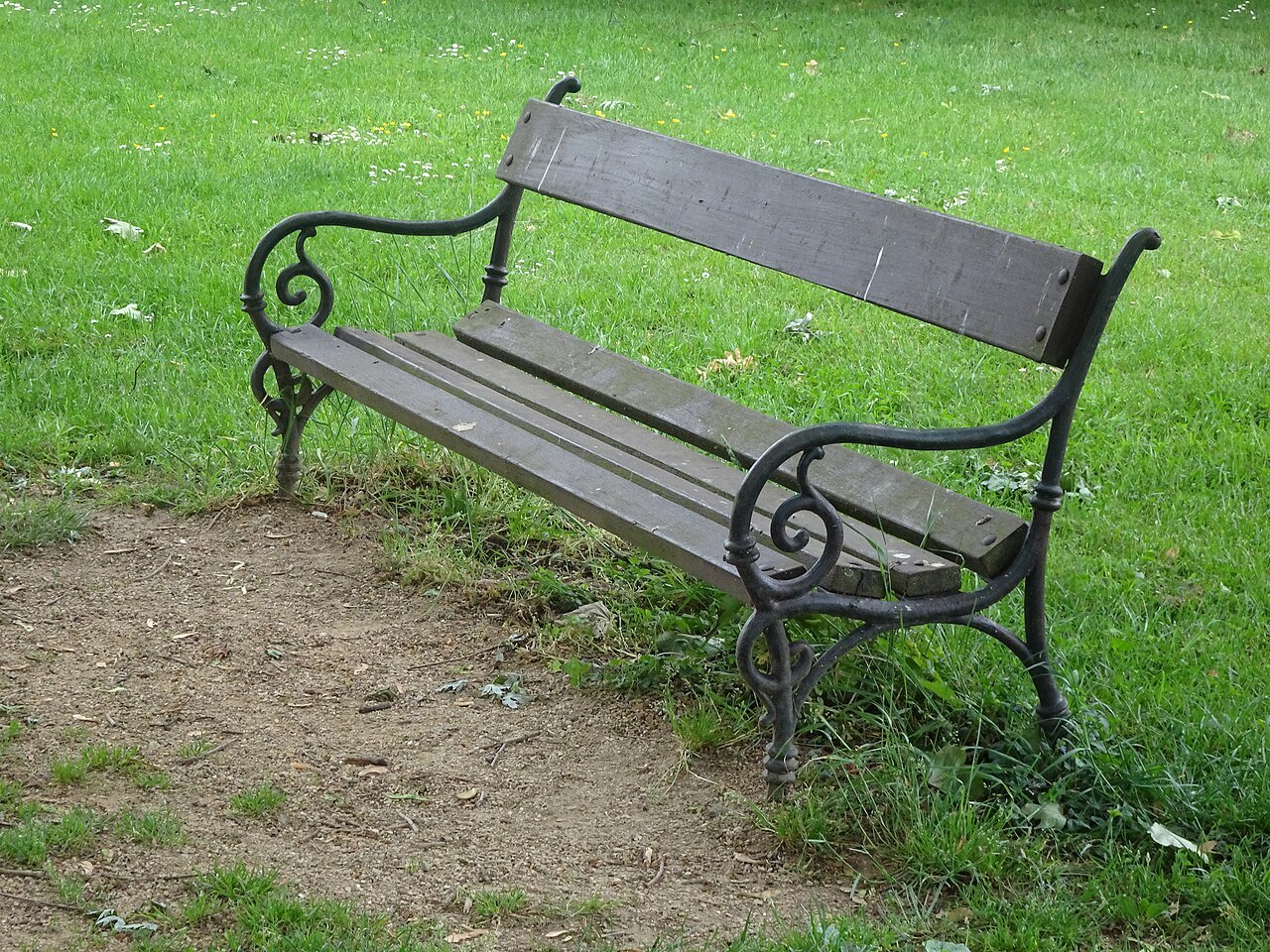 A bench in Naturpark Kellen.